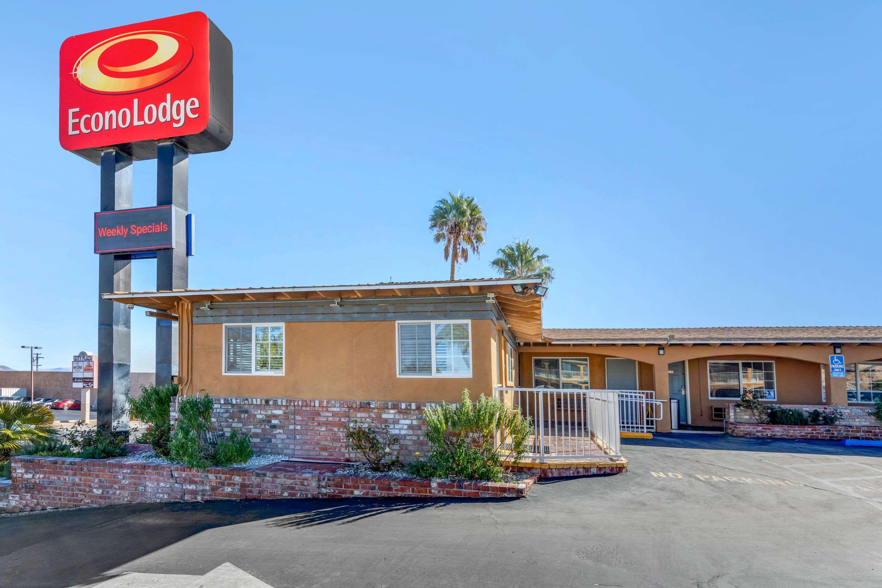 Econo Lodge On Historic Route 66 Barstow Kültér fotó