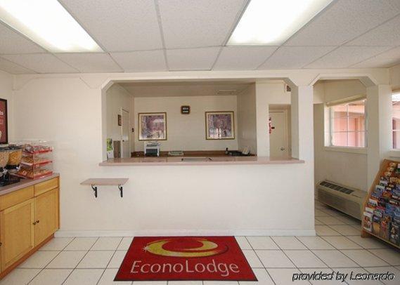 Econo Lodge On Historic Route 66 Barstow Beltér fotó