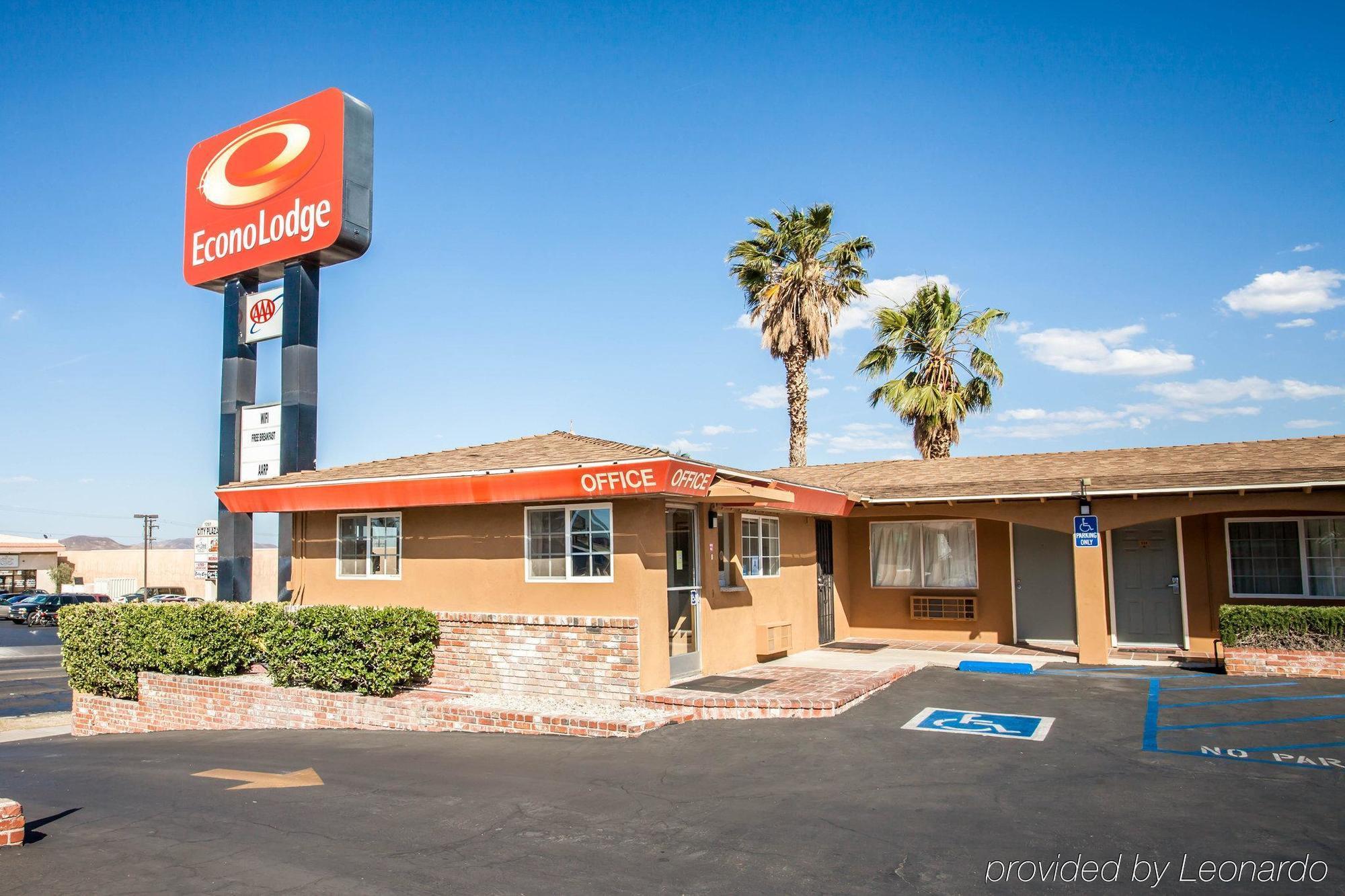 Econo Lodge On Historic Route 66 Barstow Kültér fotó