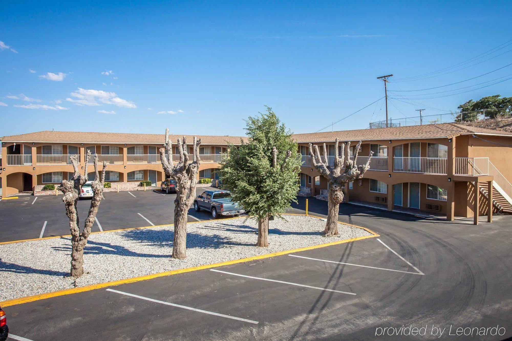 Econo Lodge On Historic Route 66 Barstow Kültér fotó